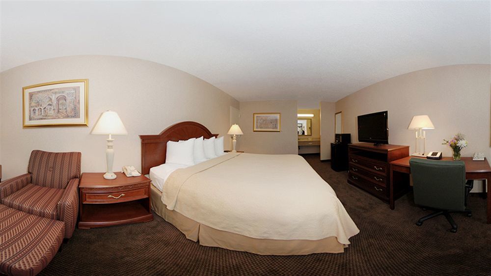 Inn Quality Exit 4 Clarksville